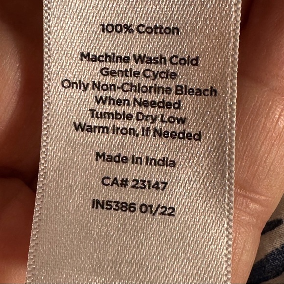 Talbots Med. Petite 100% gauzy cotton, floral, spring, loose, flowy - Picture 4 of 8